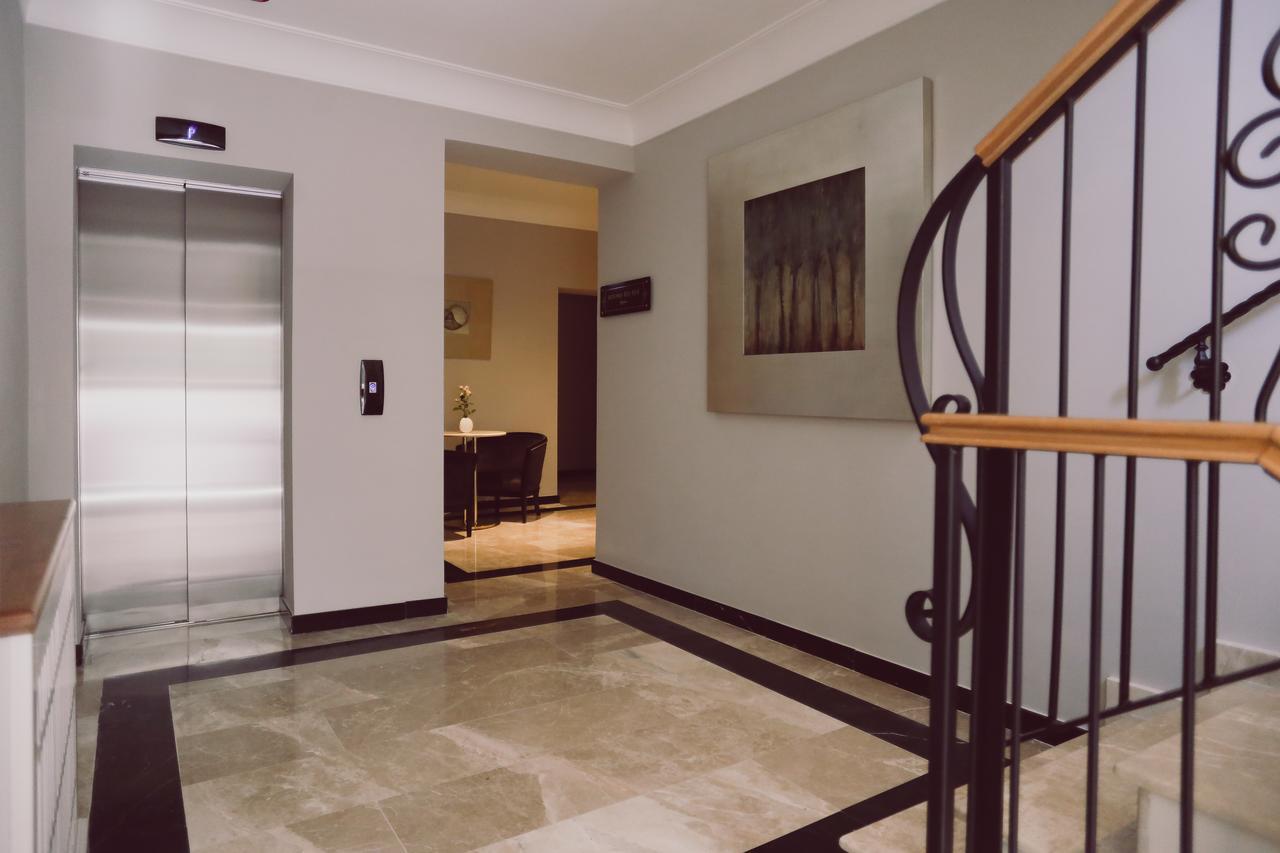 C&C Residence Hotel Bacău Екстериор снимка